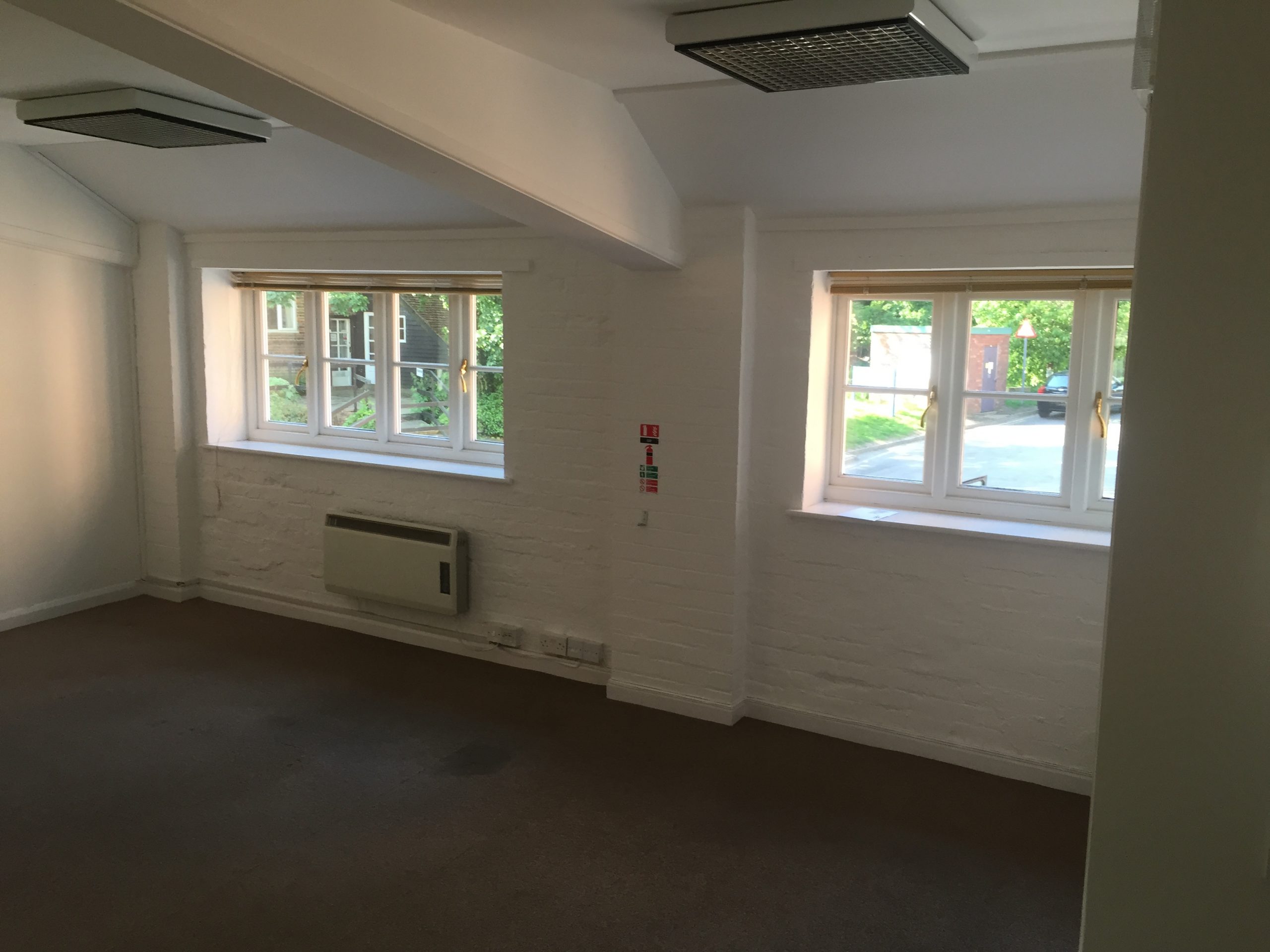 Office decorating Godalming (11)