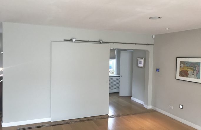 Sliding door Thames Ditton